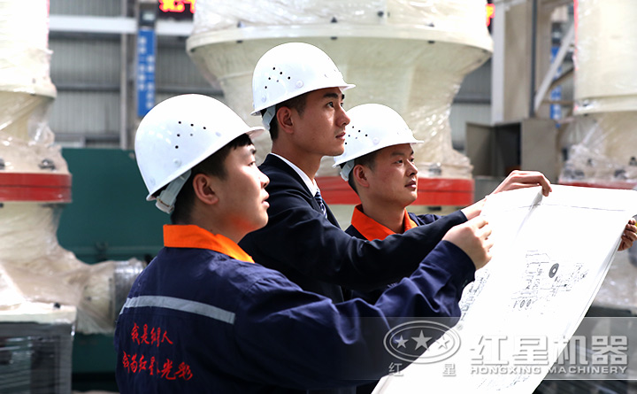 精湛技術人員現場指導設備的生產、制造